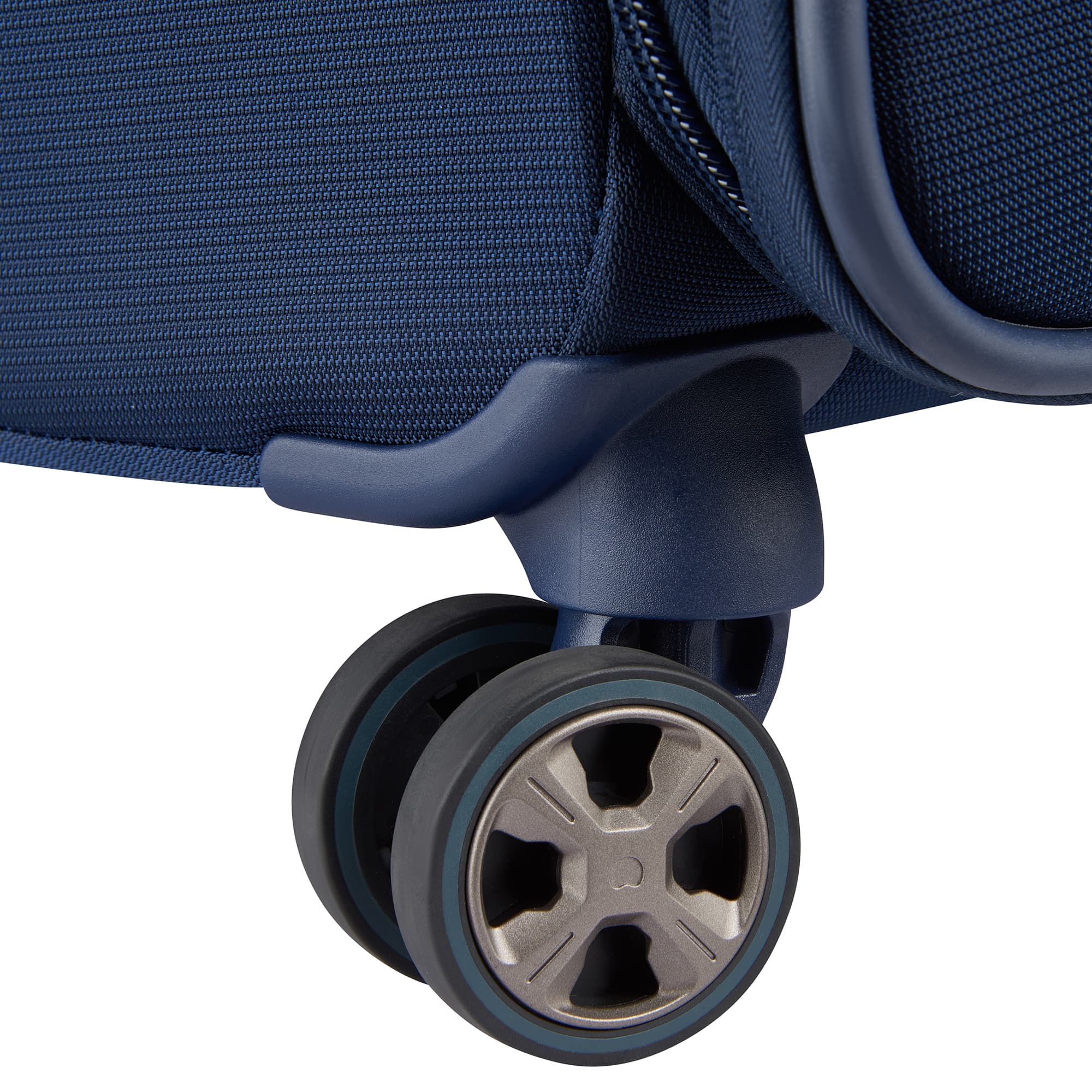 Helium DLX - 3-Piece Softside Luggage Set - Image 20