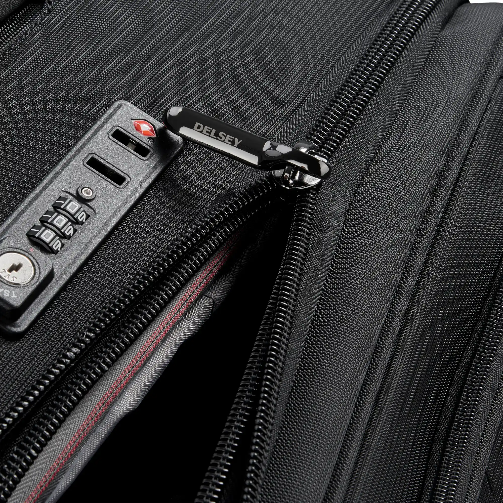 Helium DLX - 3-Piece Softside Luggage Set - Image 5