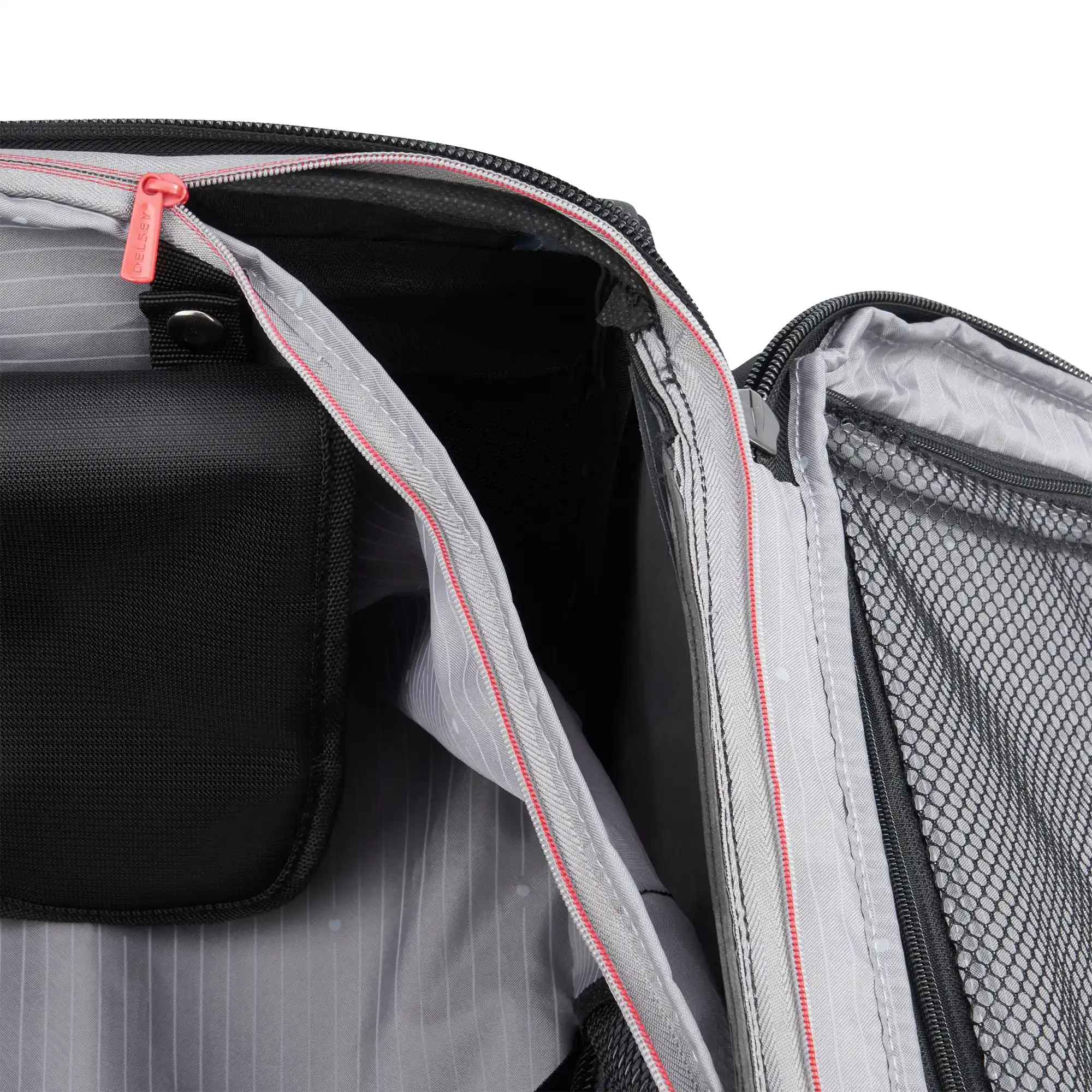 Helium DLX - 3-Piece Softside Luggage Set - Image 8