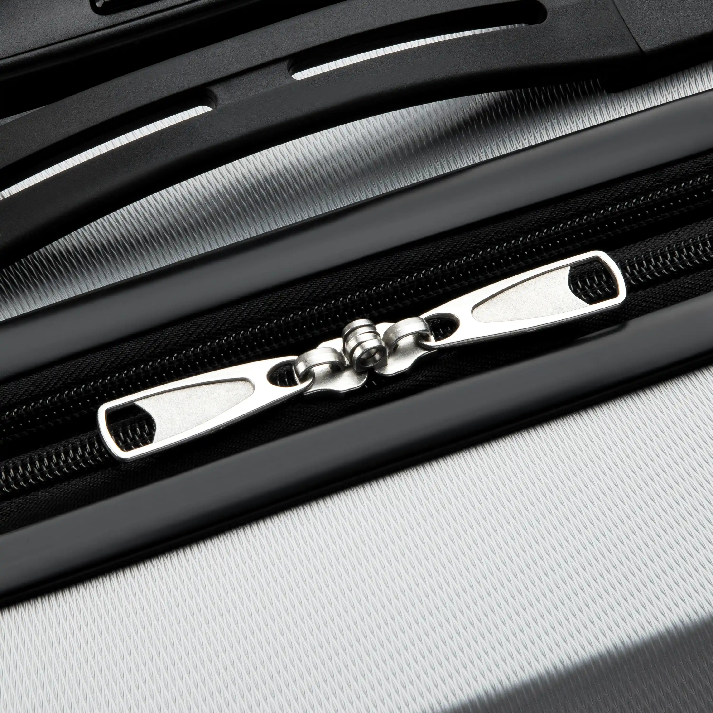ASPHALT - 4-Piece Hardside Luggage Set - Image 4